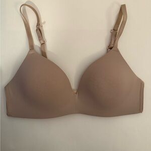 Seamless Tan Bra